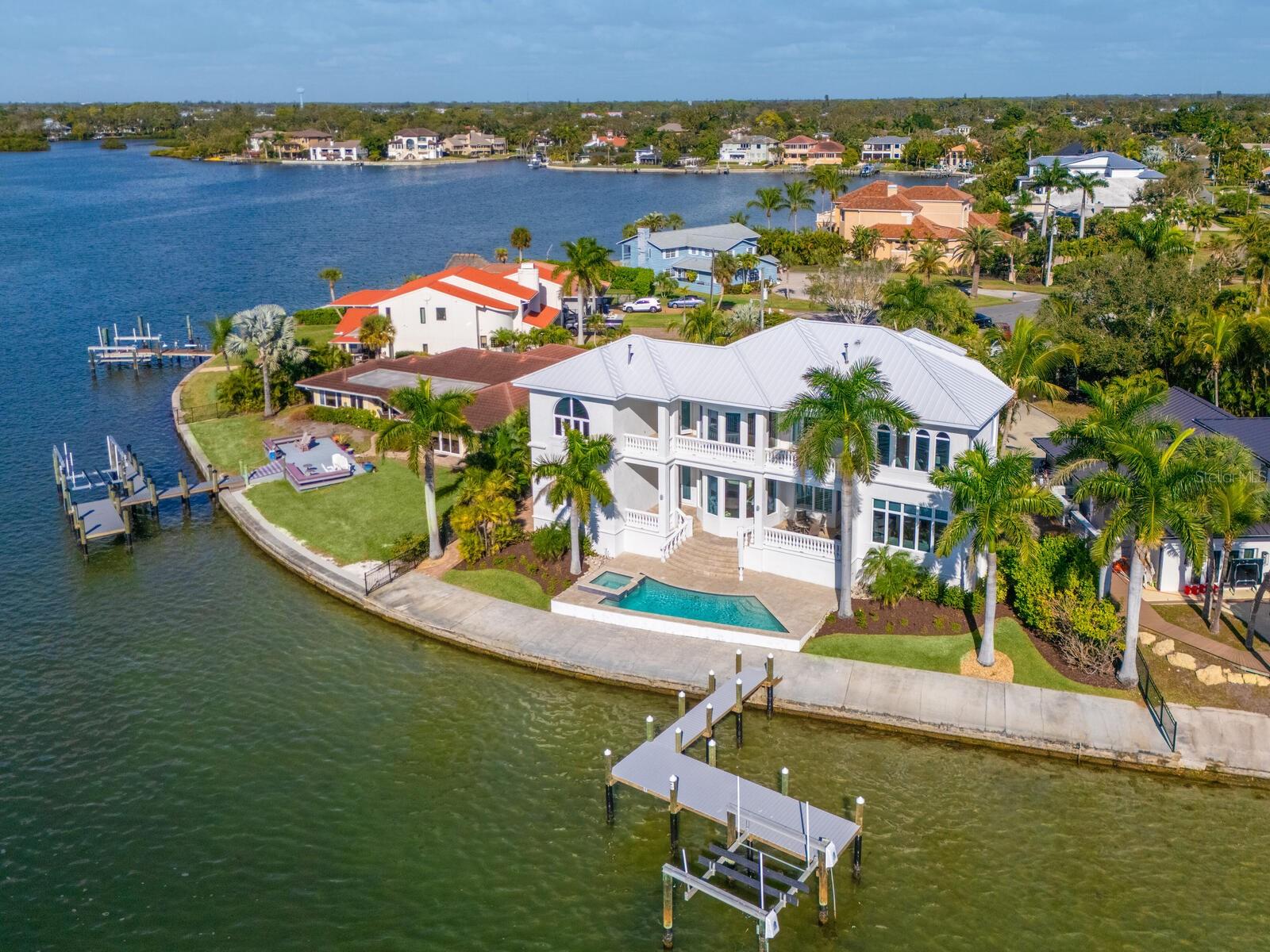 CORAL COVE - Residential