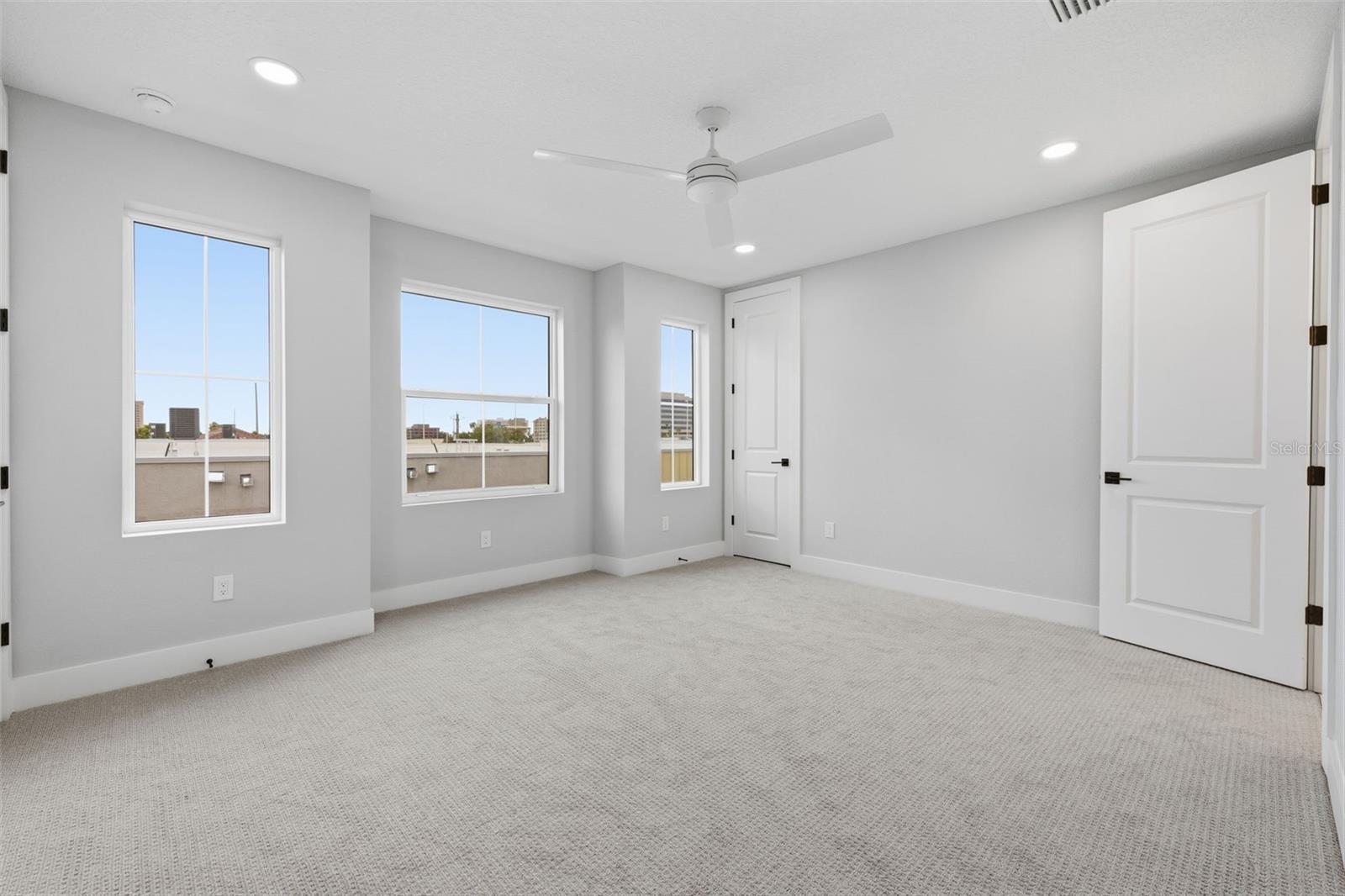 D4S | MADISON TOWNHOMES - Residential