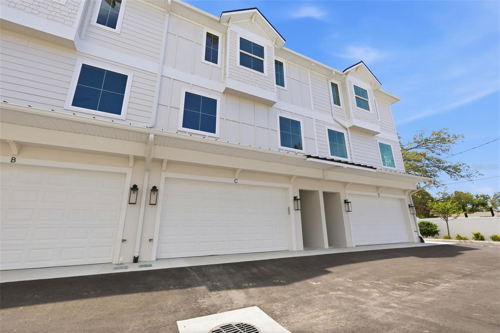 D4S | MADISON TOWNHOMES - Residential