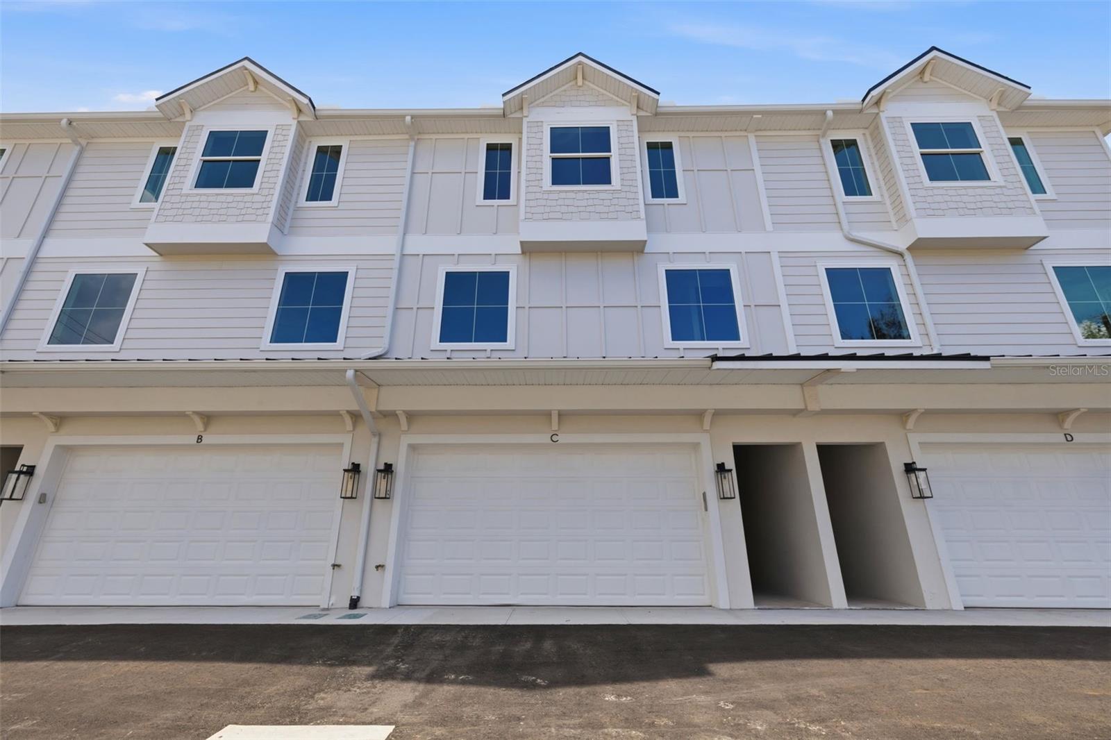 D4S | MADISON TOWNHOMES - Residential