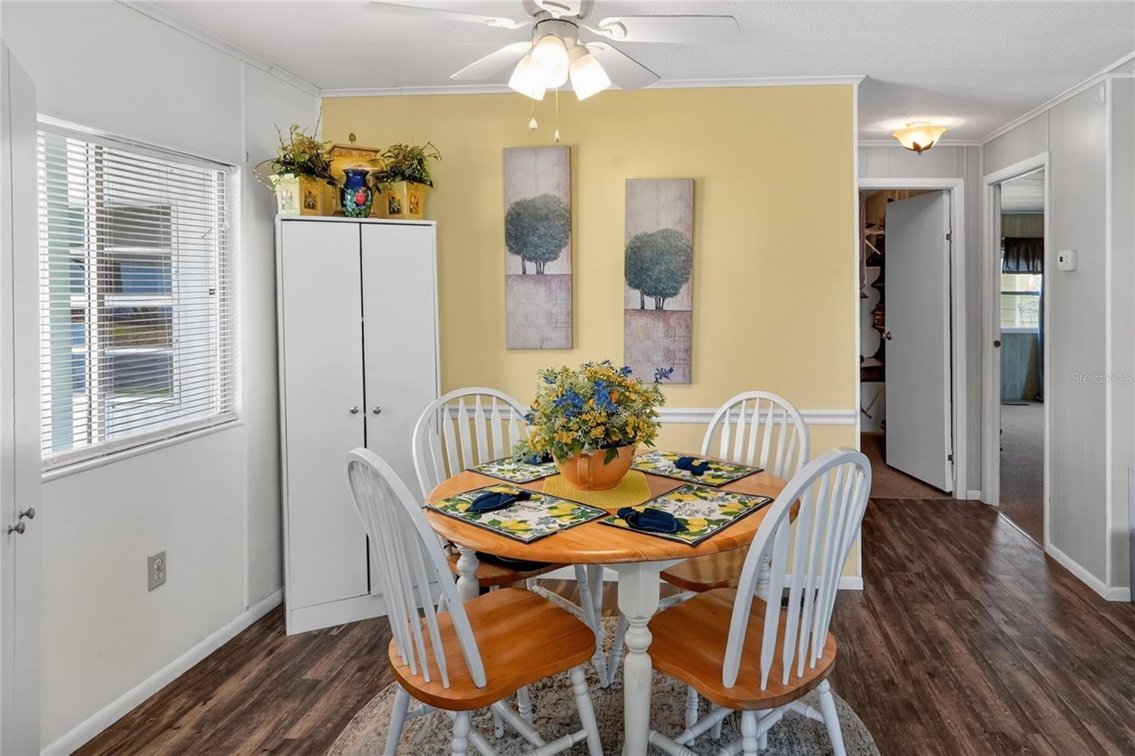 FLORAL LAKES - Residential