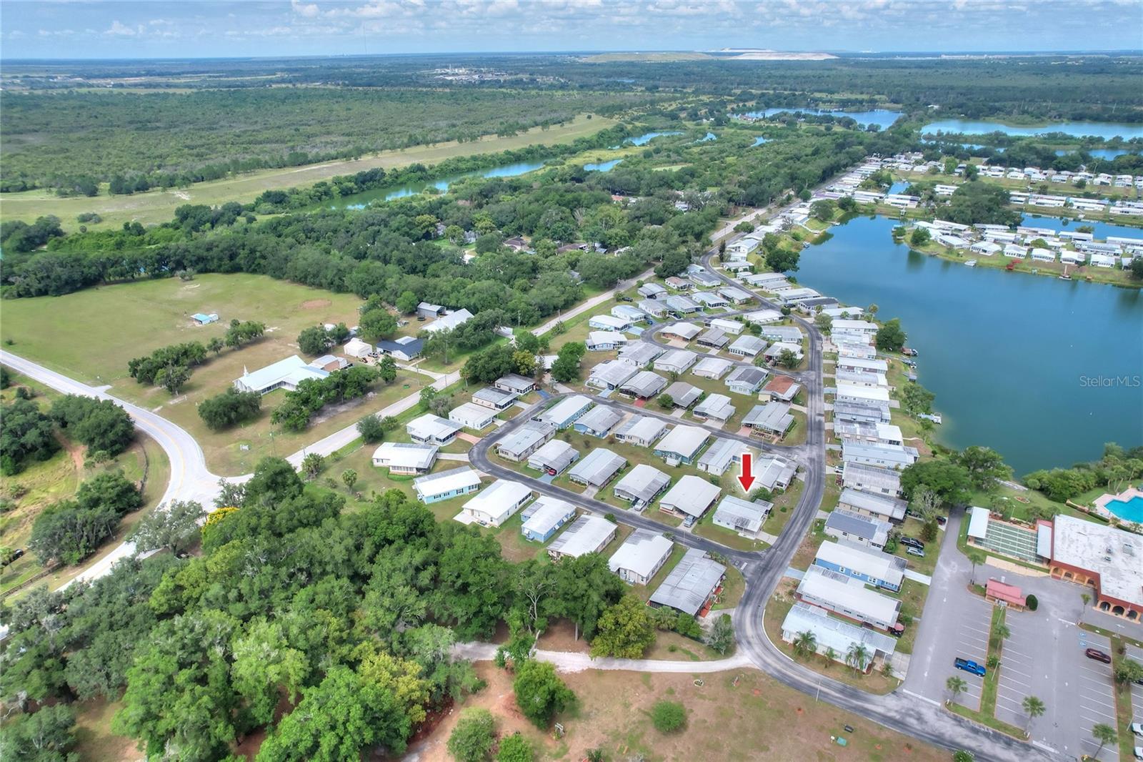 FLORAL LAKES - Residential