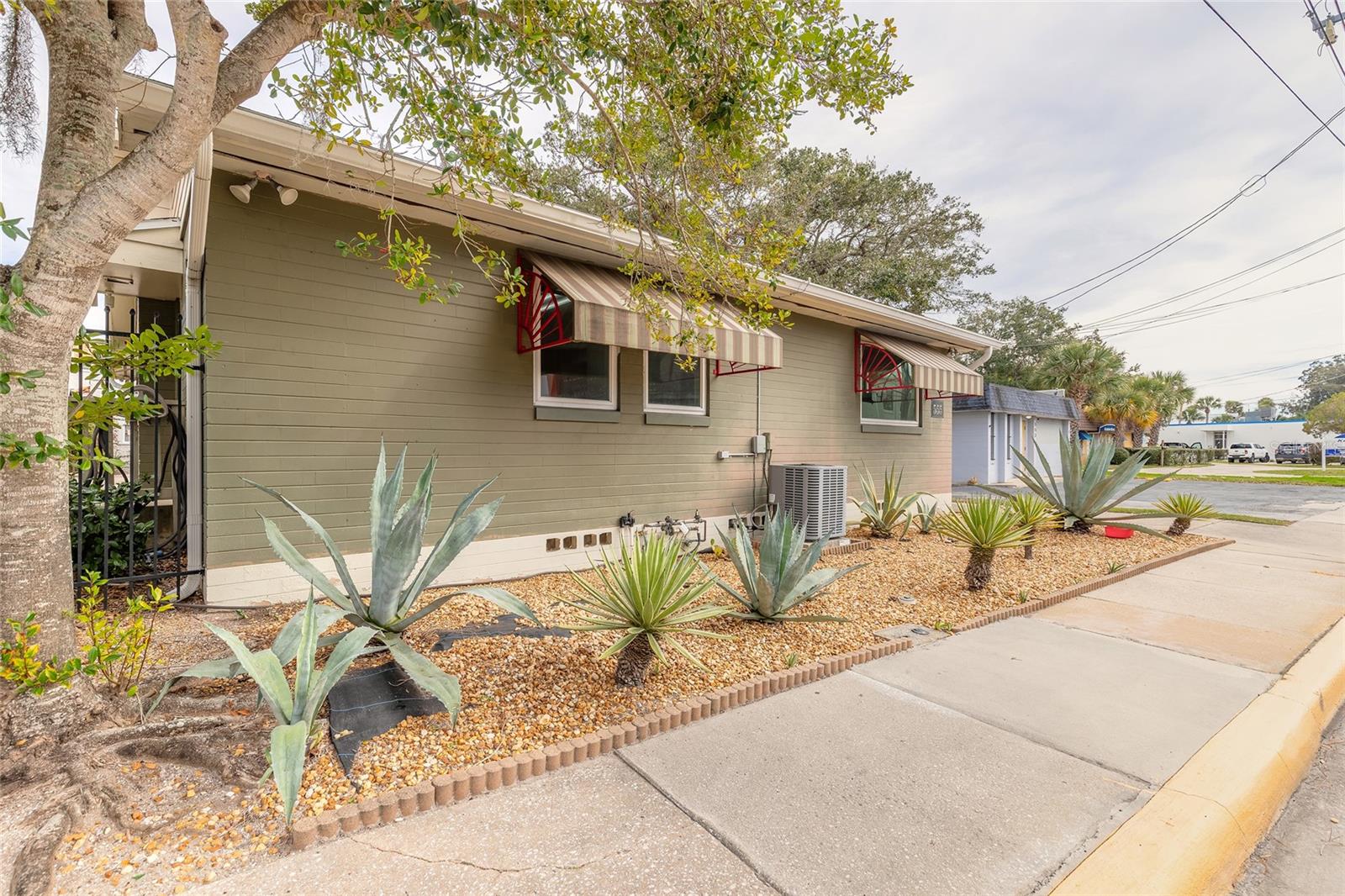 ORANGE ISLAND PARK DAYTONA - Commercial Sale