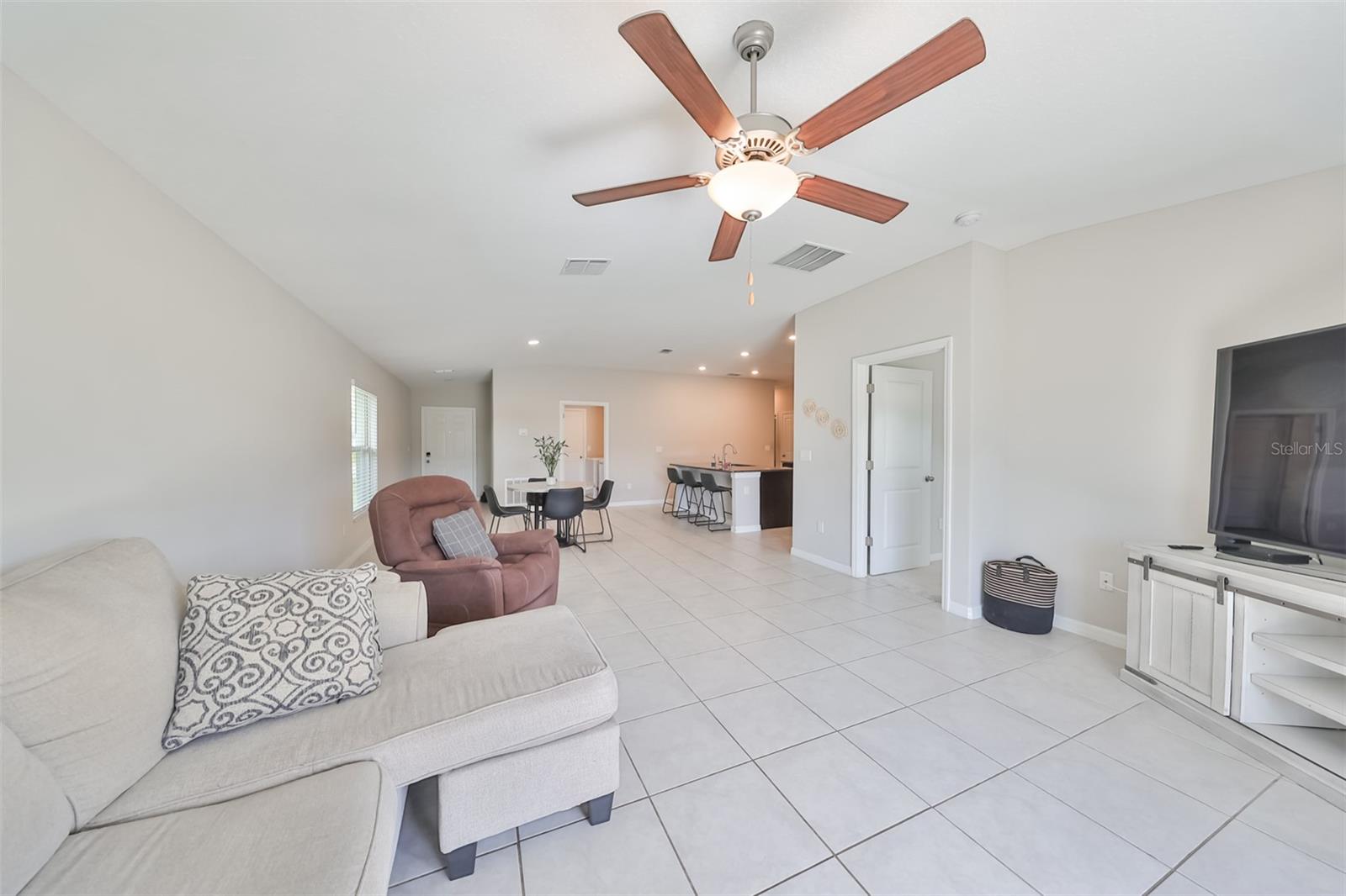 BELMONT SOUTH PH 2F - Residential