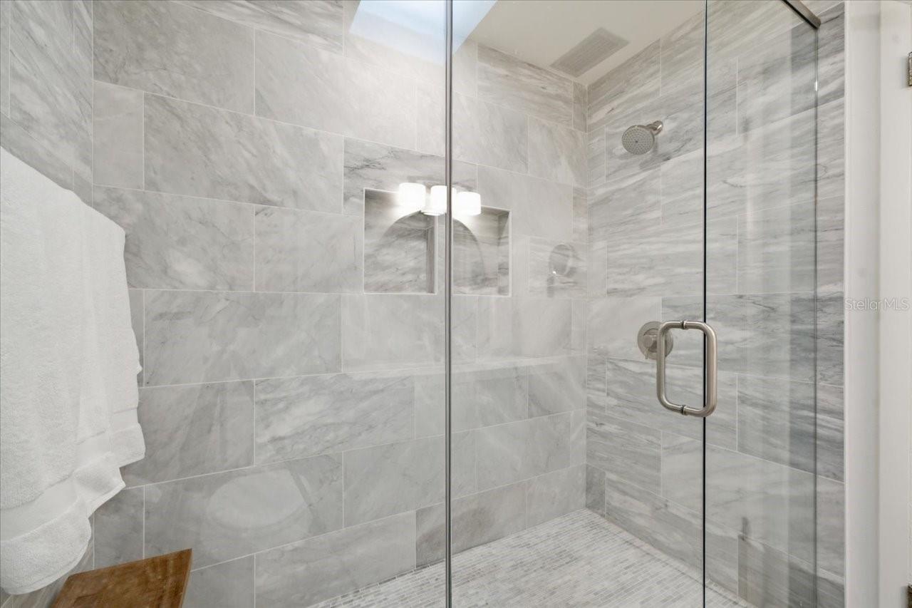 CARROLLWOOD SUB UNIT 14 - Residential