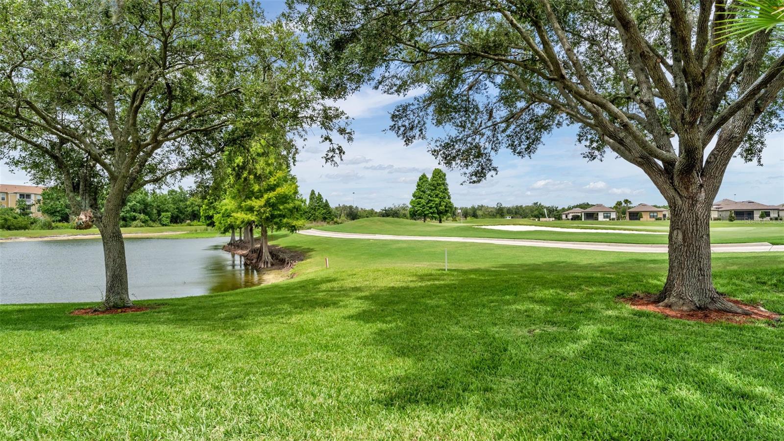 TURNBERRY - Residential