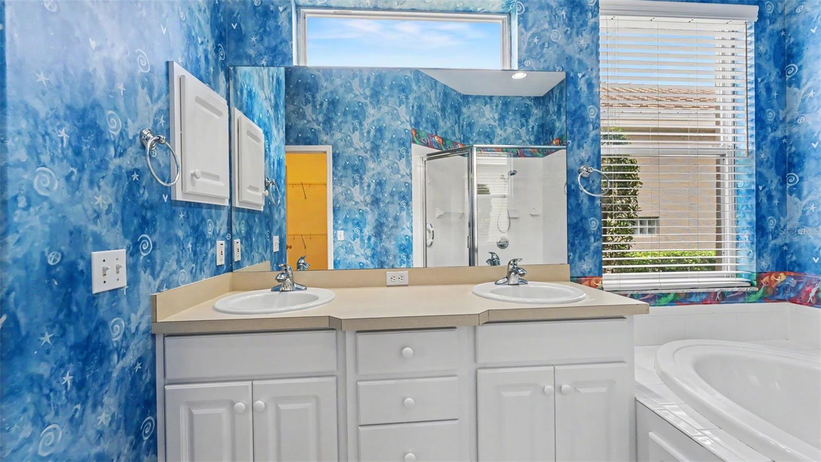 TURNBERRY - Residential