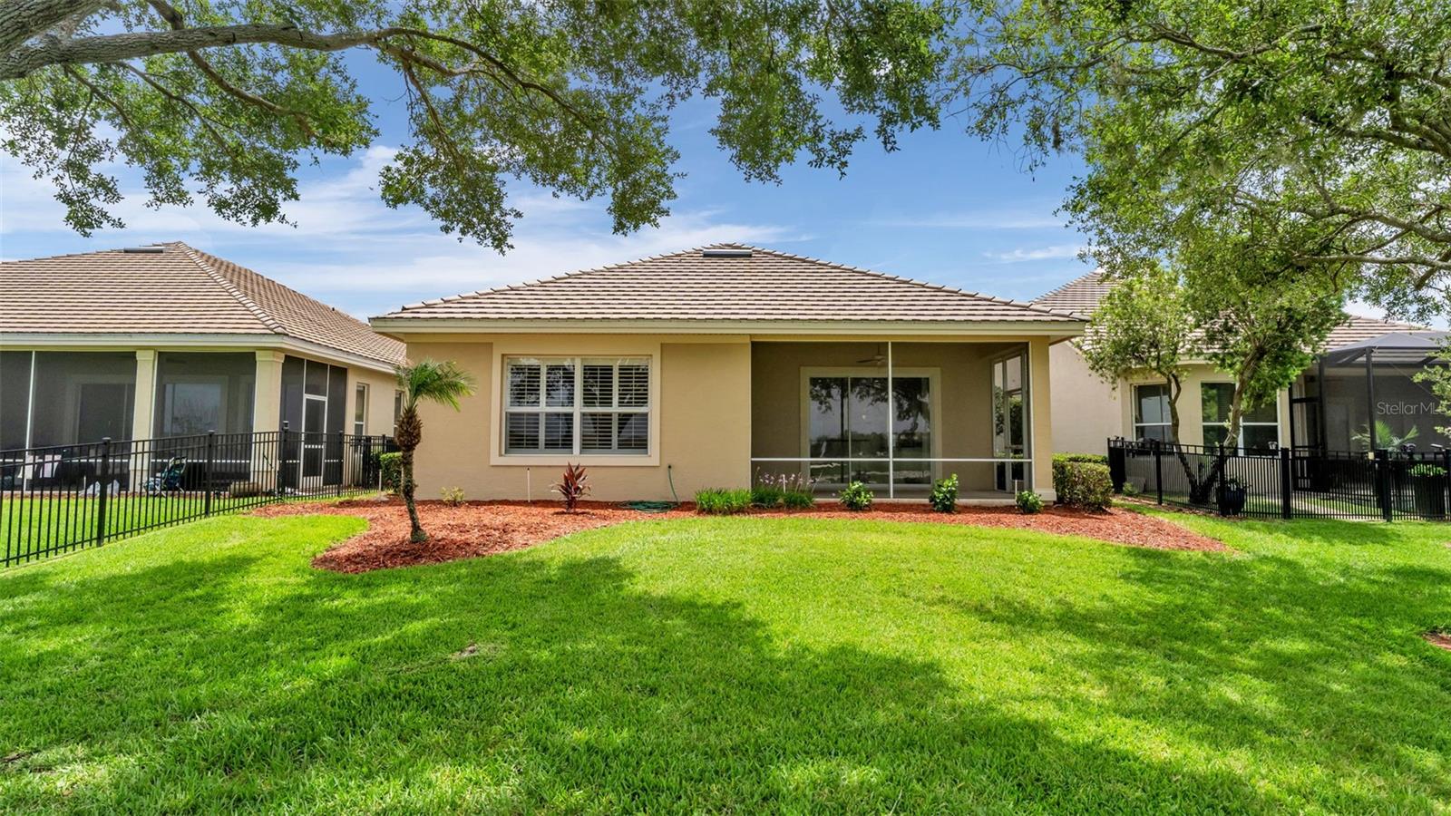 TURNBERRY - Residential