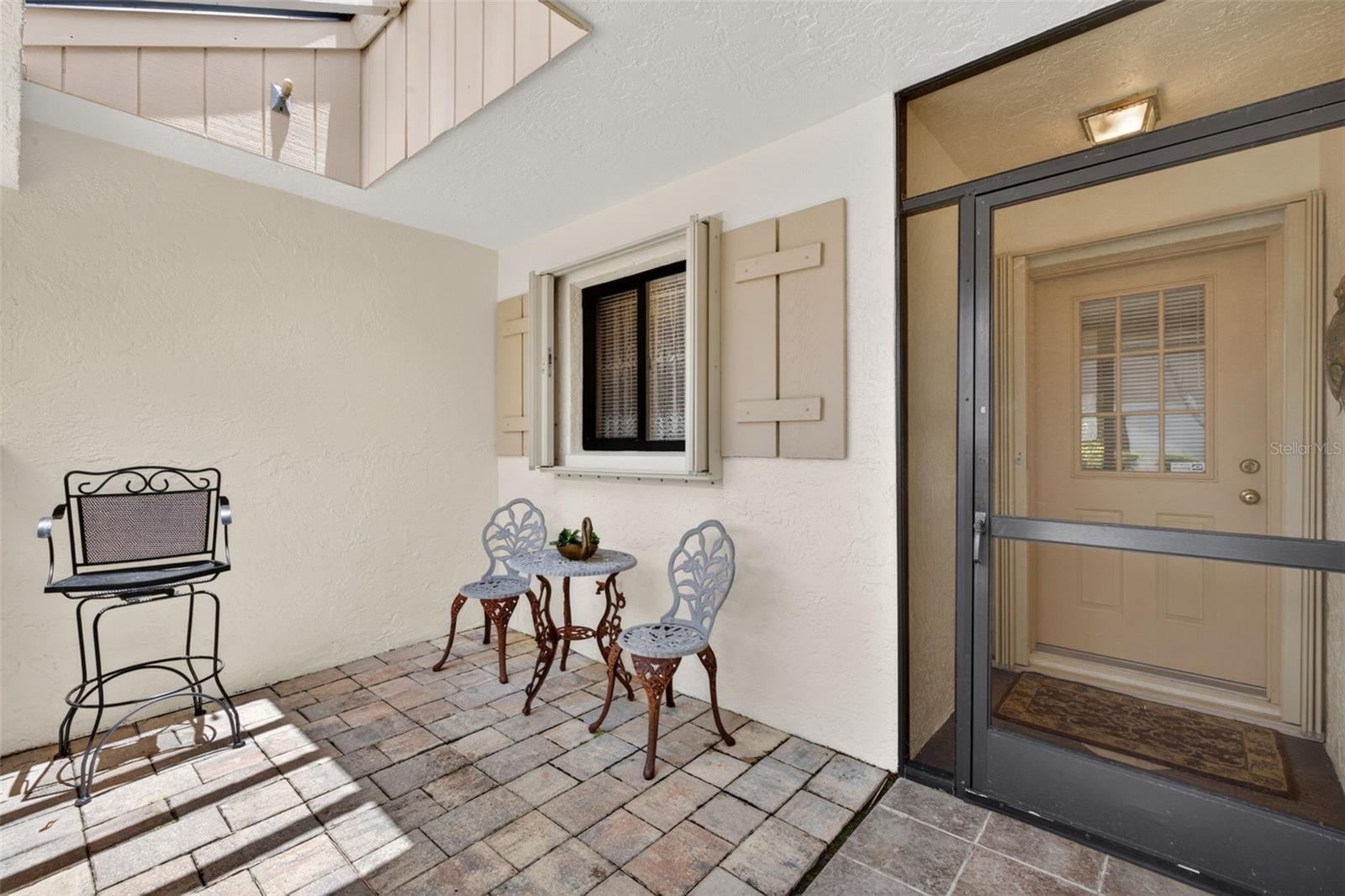 HUNTINGTON WOODS - Residential
