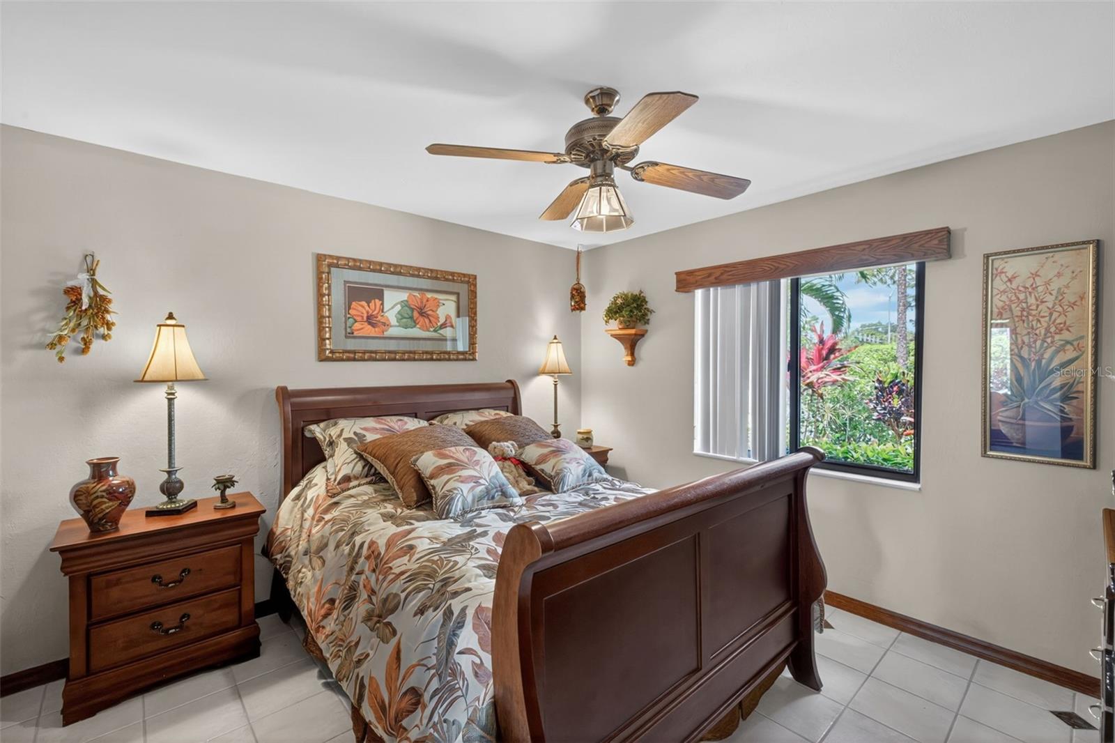 HUNTINGTON WOODS - Residential