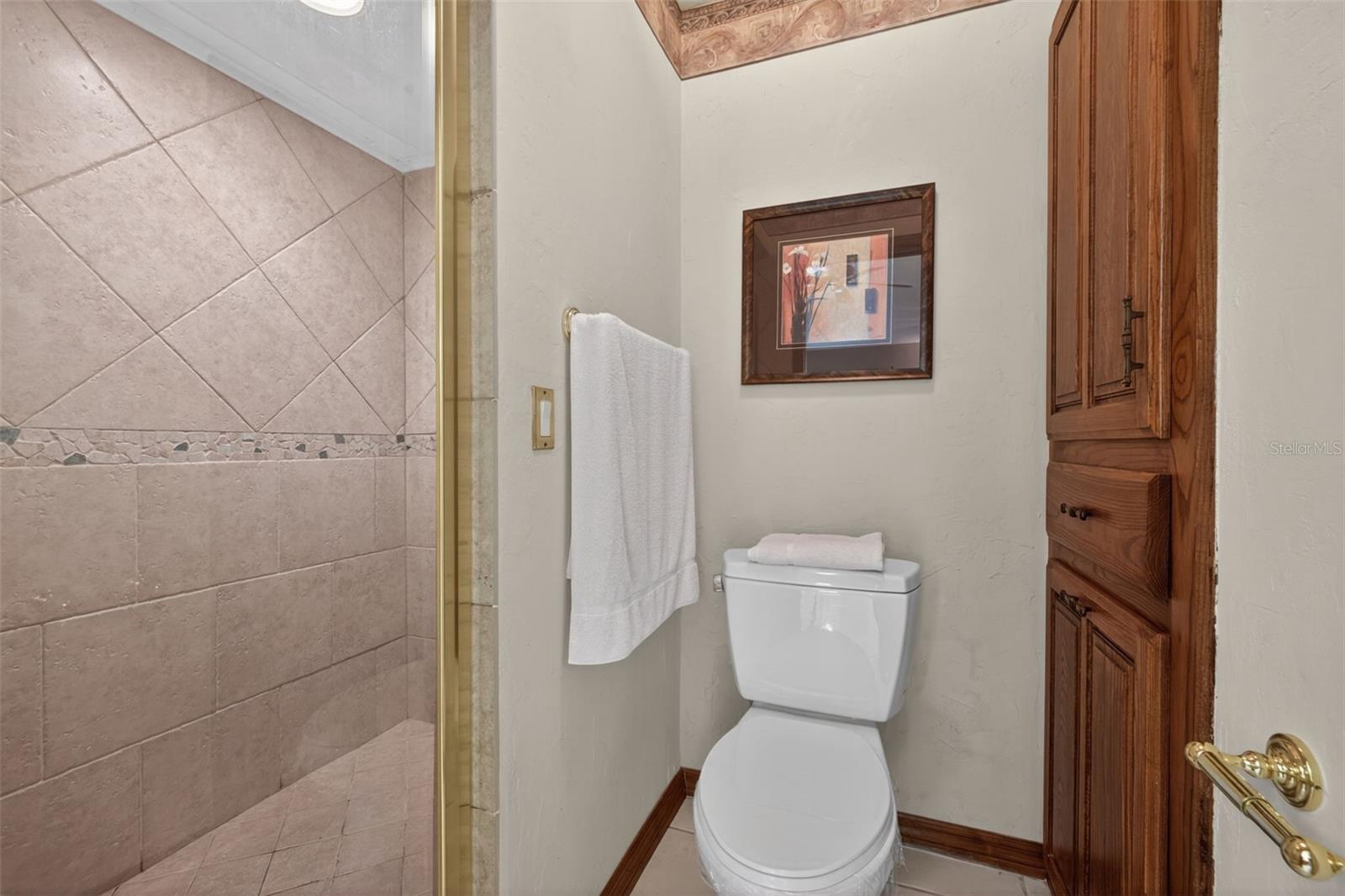 HUNTINGTON WOODS - Residential