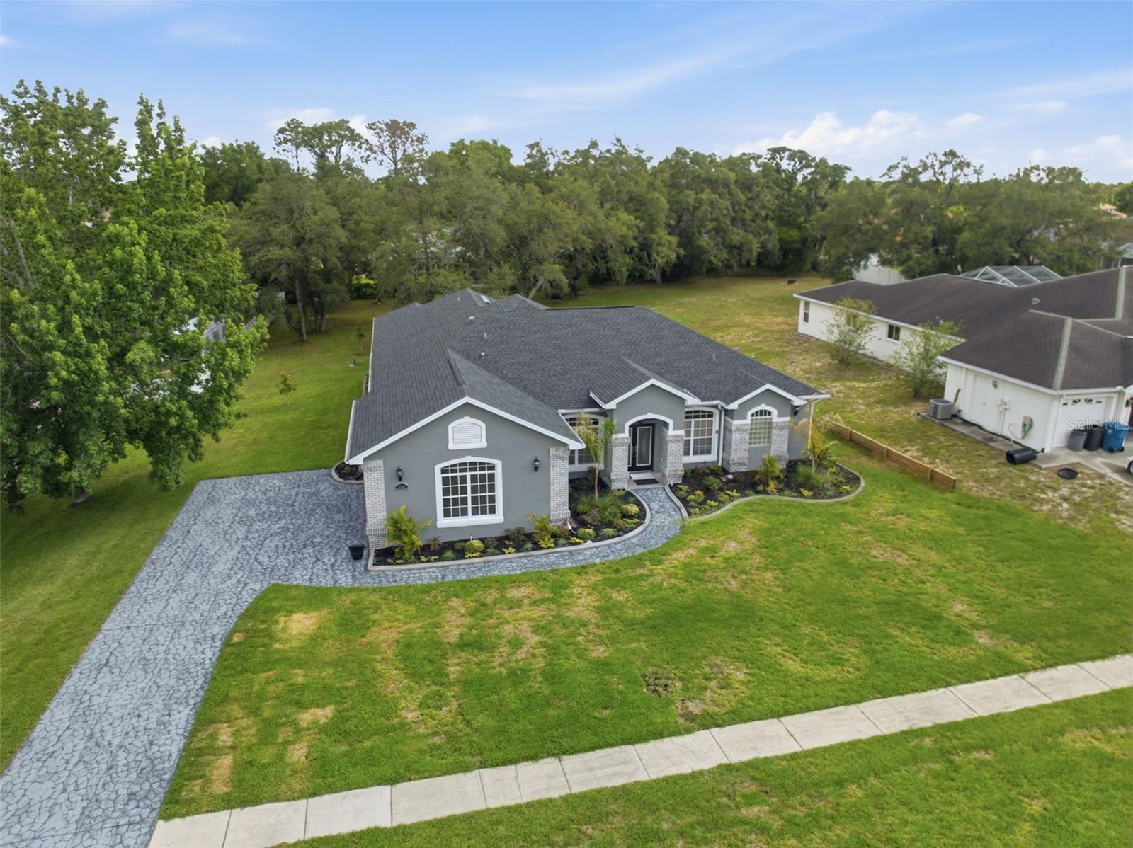PADRONS WEST LINDEN ESTATES - Residential