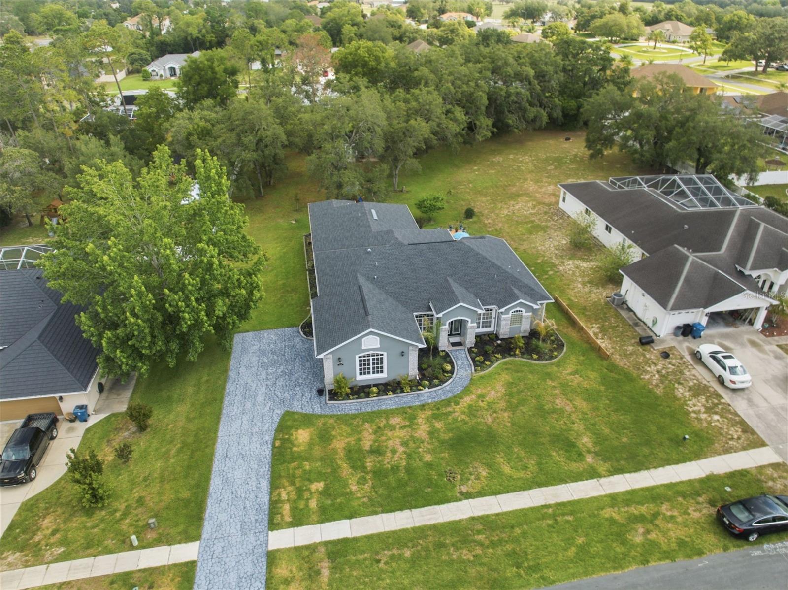 PADRONS WEST LINDEN ESTATES - Residential