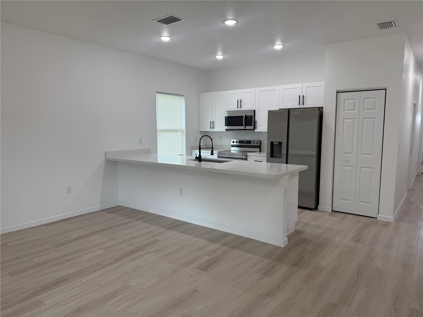 MARION OAKS UN 12 - Residential Lease