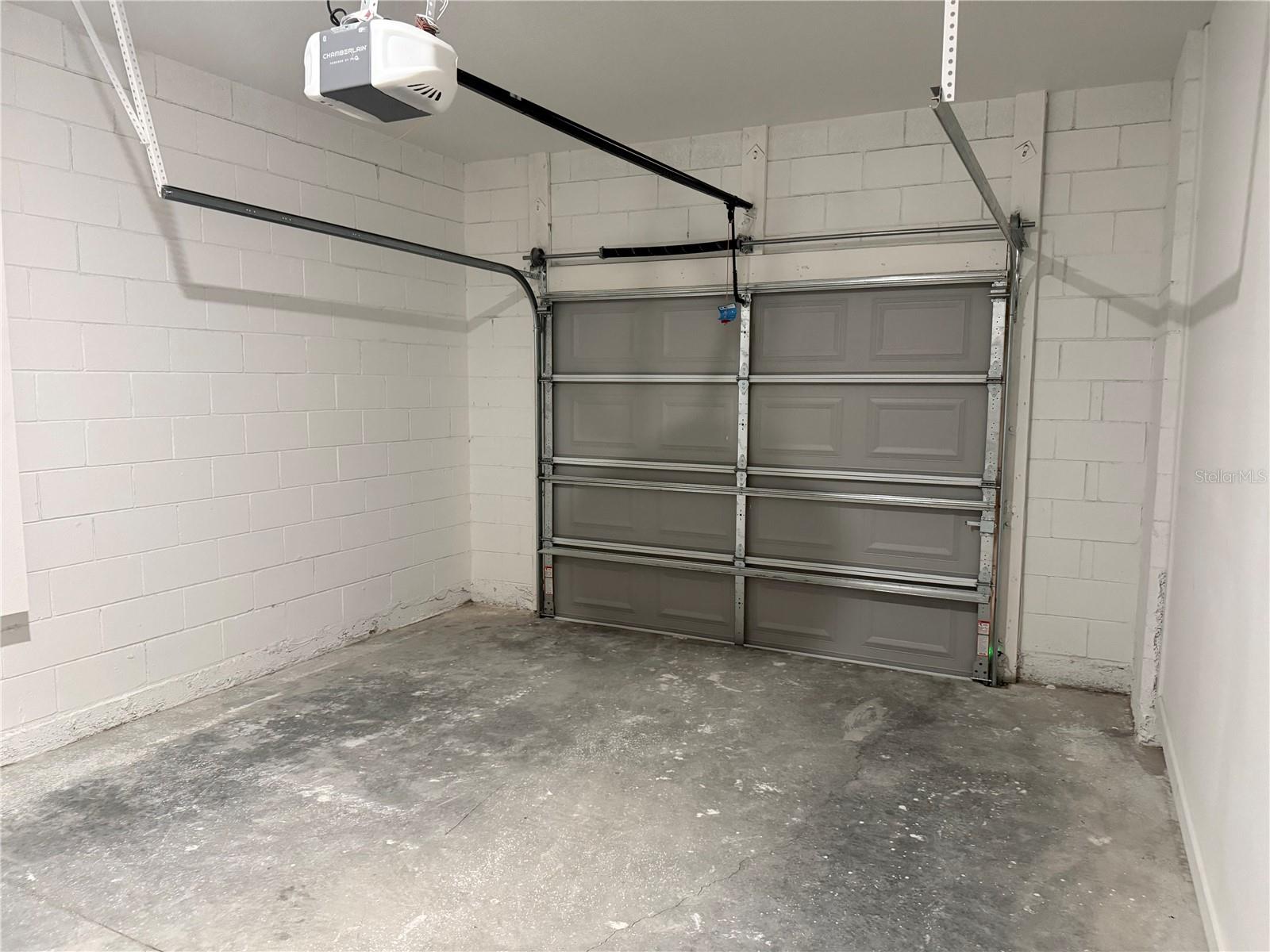 MARION OAKS UN 12 - Residential Lease