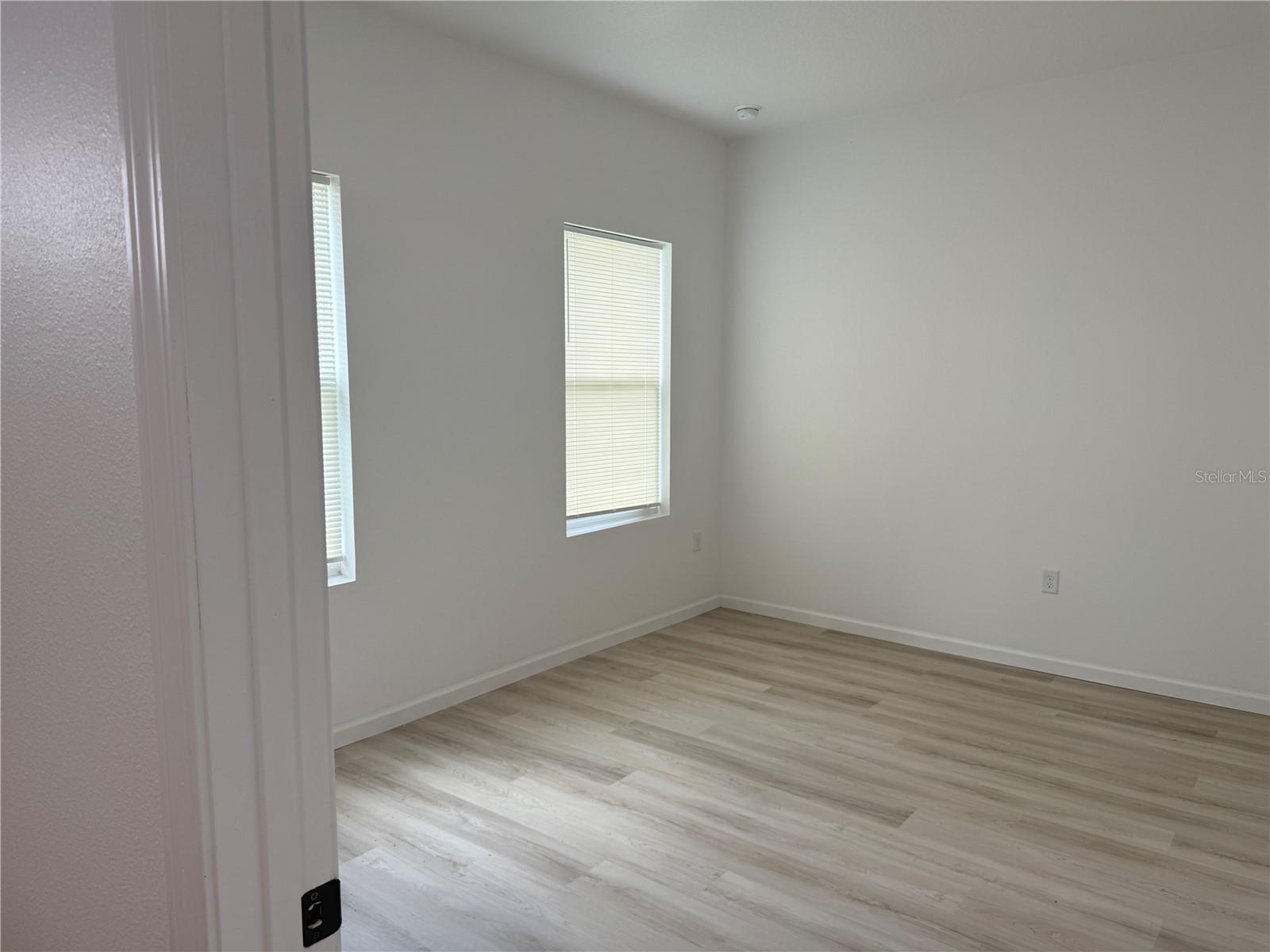 MARION OAKS UN 12 - Residential Lease
