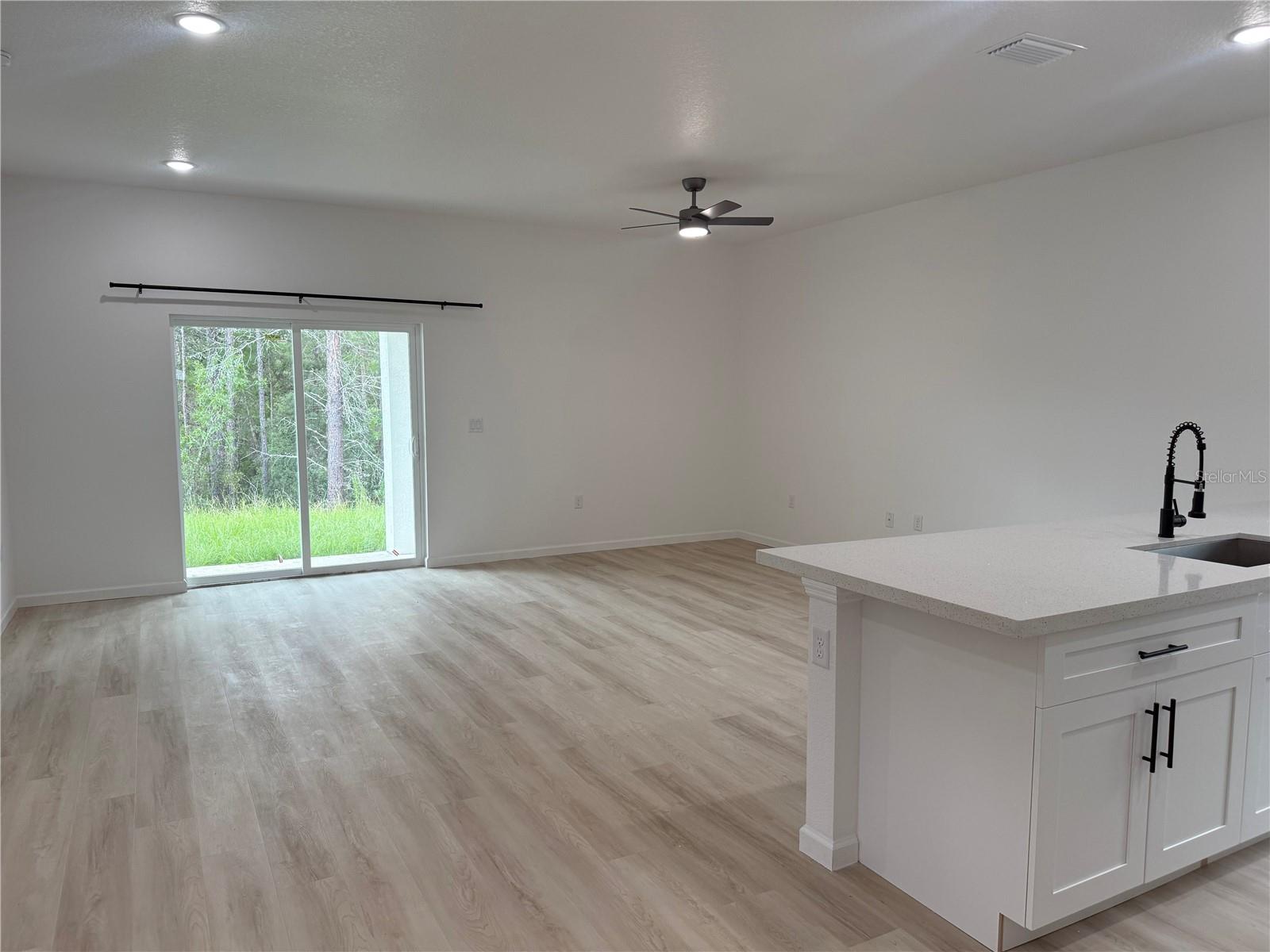 MARION OAKS UN 12 - Residential Lease