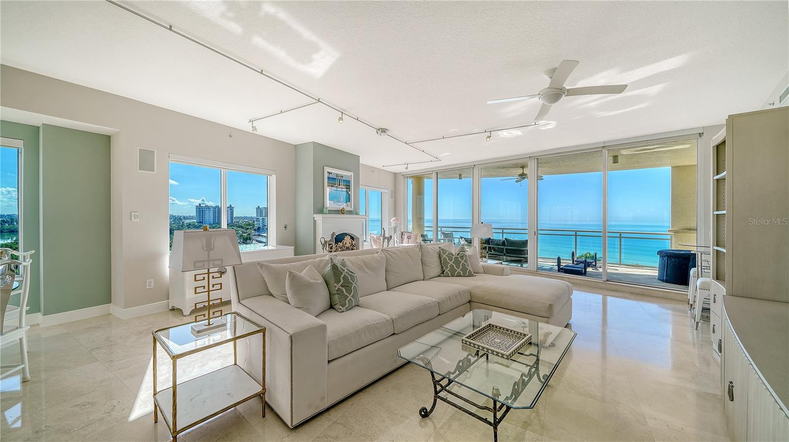 THE BEACH RESIDENCES - Residential