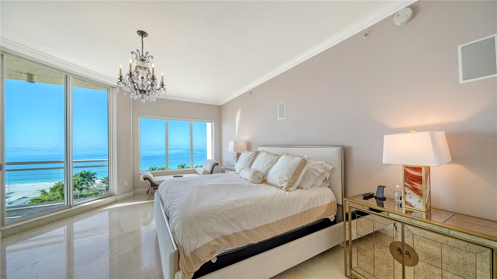 THE BEACH RESIDENCES - Residential