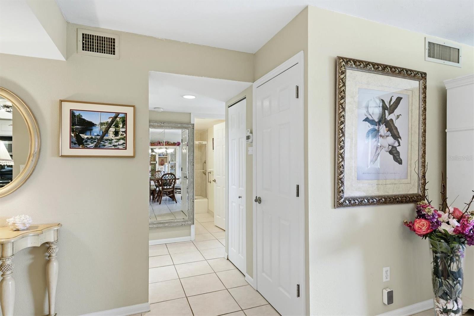 SIESTA HARBOR I - Residential