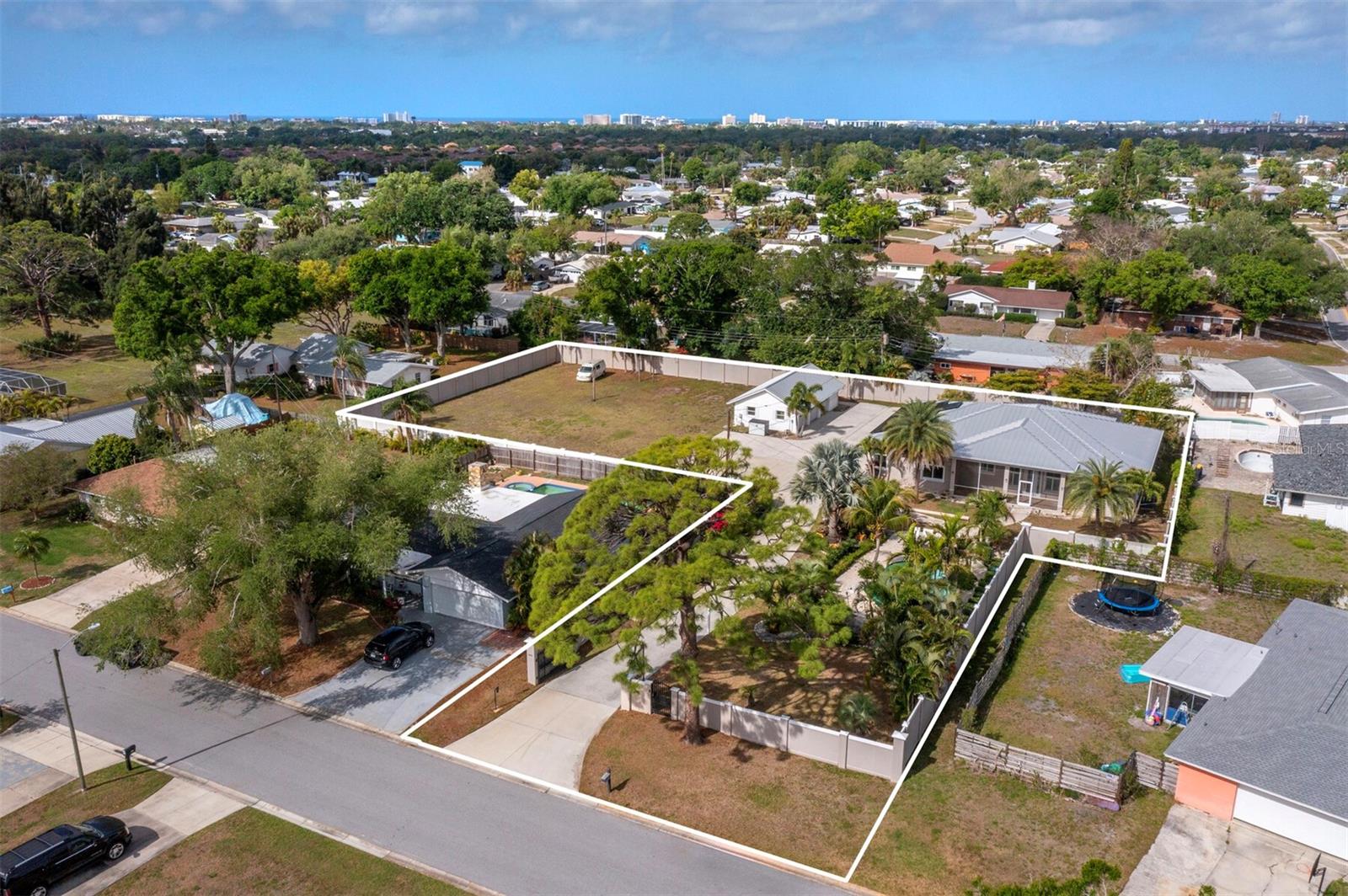 PHILLIPPI GARDENS UN 16 - Residential