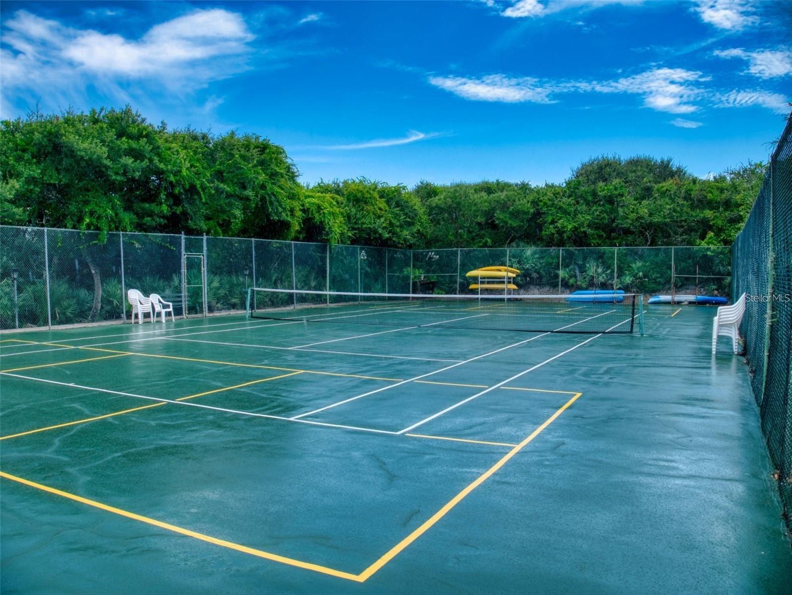 BAHAMIAN CLUB UNITS 01-03 INC - Residential