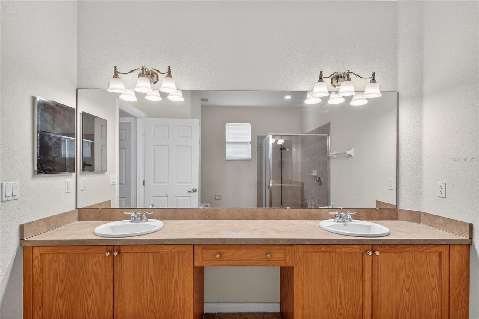 WINDSOR POINT PH 2 - Residential