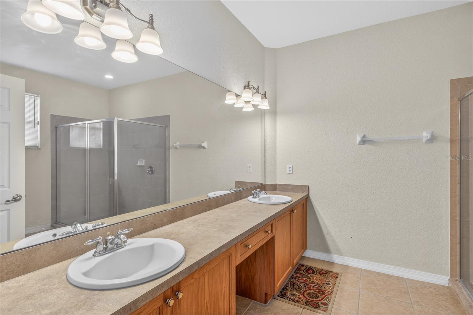 WINDSOR POINT PH 2 - Residential