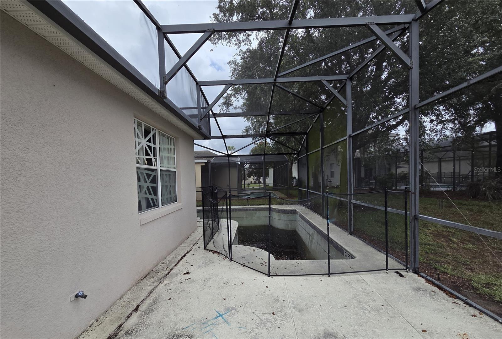 CALABAY PARC AT TOWER LAKE - Residential