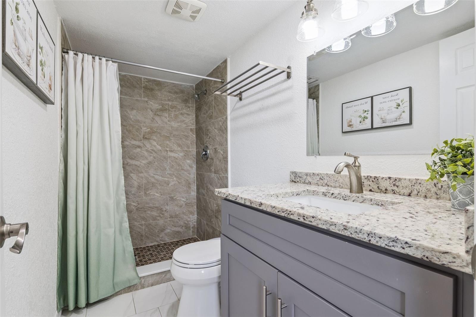 KOVE ESTATES COOP - Residential