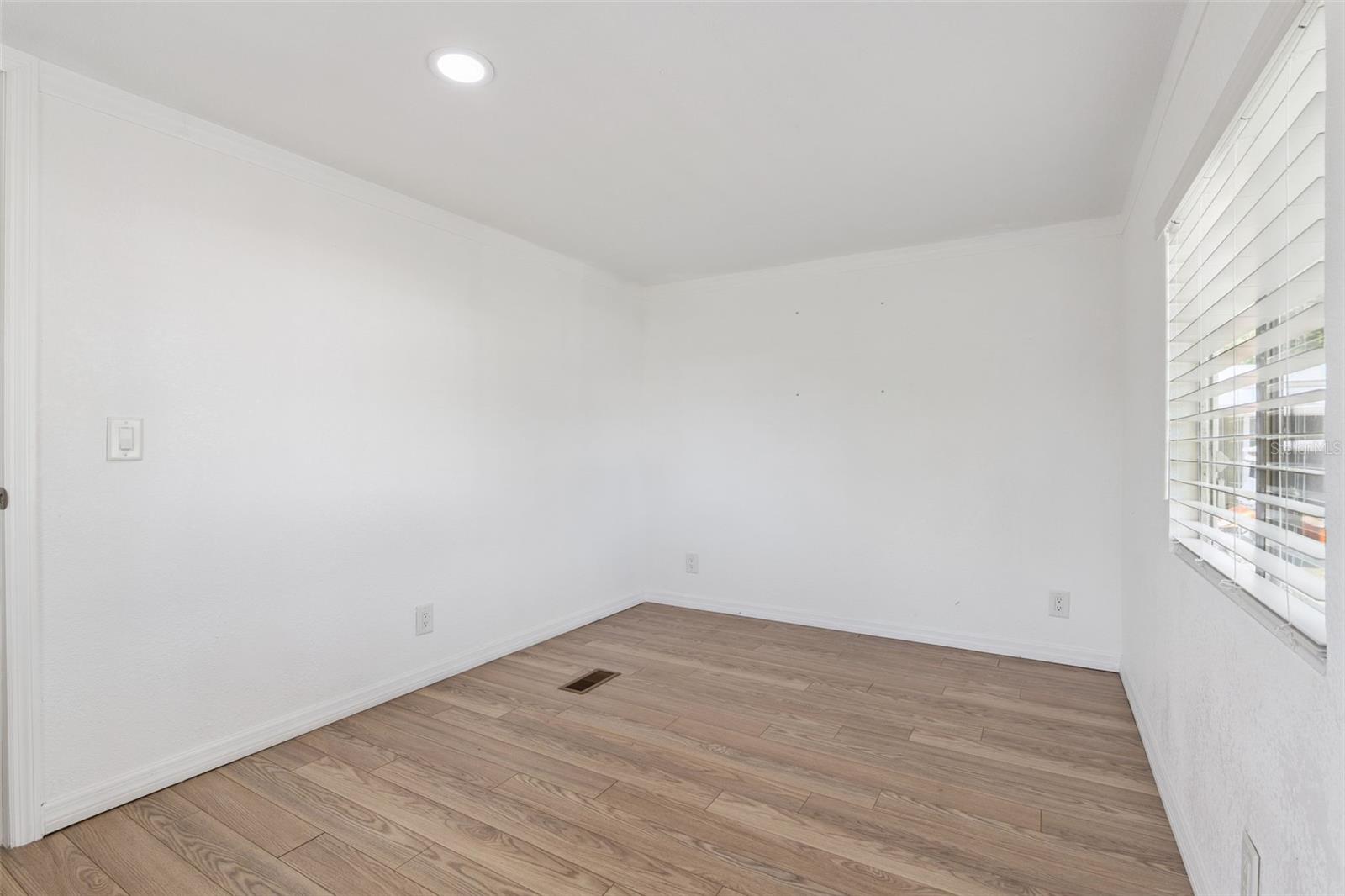 KOVE ESTATES COOP - Residential
