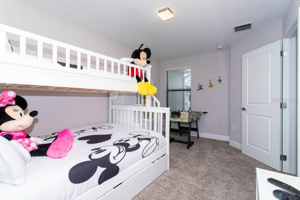 TERRA ESMERALDA TWNHMS - Residential Lease
