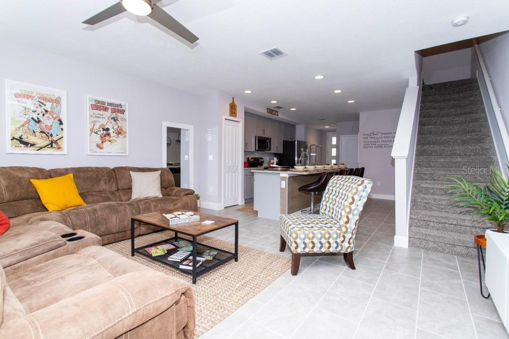 TERRA ESMERALDA TWNHMS - Residential Lease