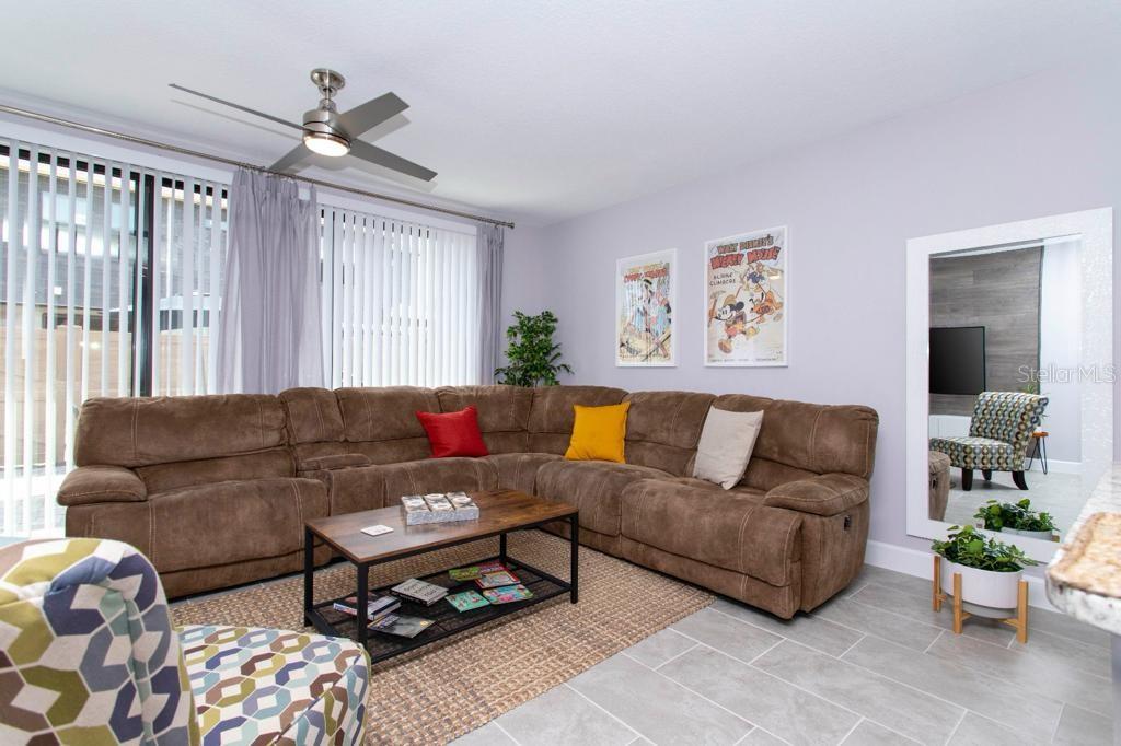 TERRA ESMERALDA TWNHMS - Residential Lease