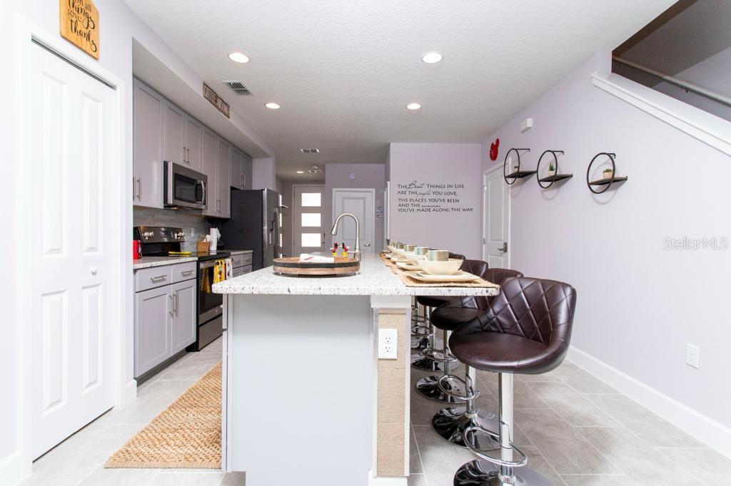 TERRA ESMERALDA TWNHMS - Residential Lease
