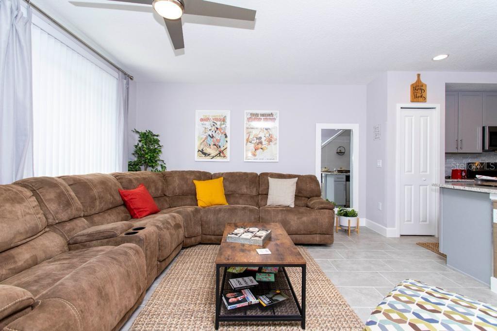TERRA ESMERALDA TWNHMS - Residential Lease