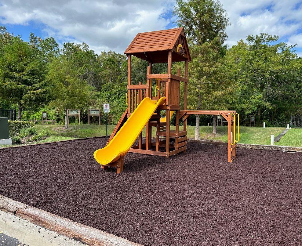 TERRA ESMERALDA TWNHMS - Residential Lease