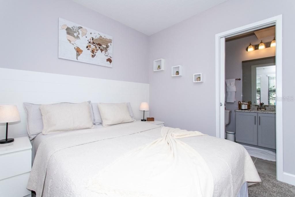 TERRA ESMERALDA TWNHMS - Residential Lease