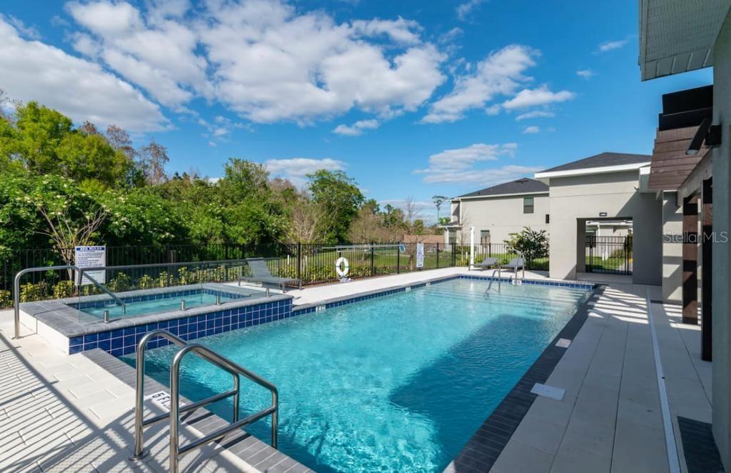TERRA ESMERALDA TWNHMS - Residential Lease