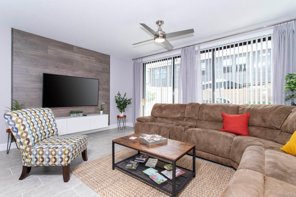 TERRA ESMERALDA TWNHMS - Residential Lease