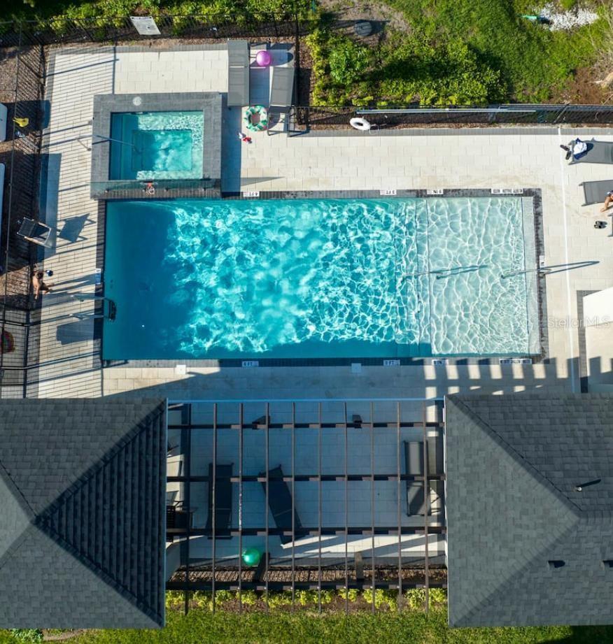 TERRA ESMERALDA TWNHMS - Residential Lease
