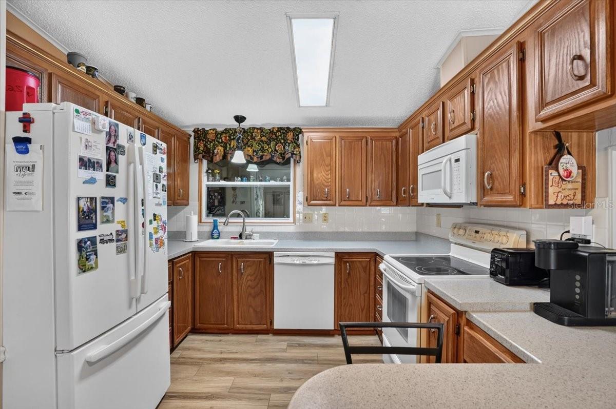 IMPERIAL LAKES ESTATES - Residential