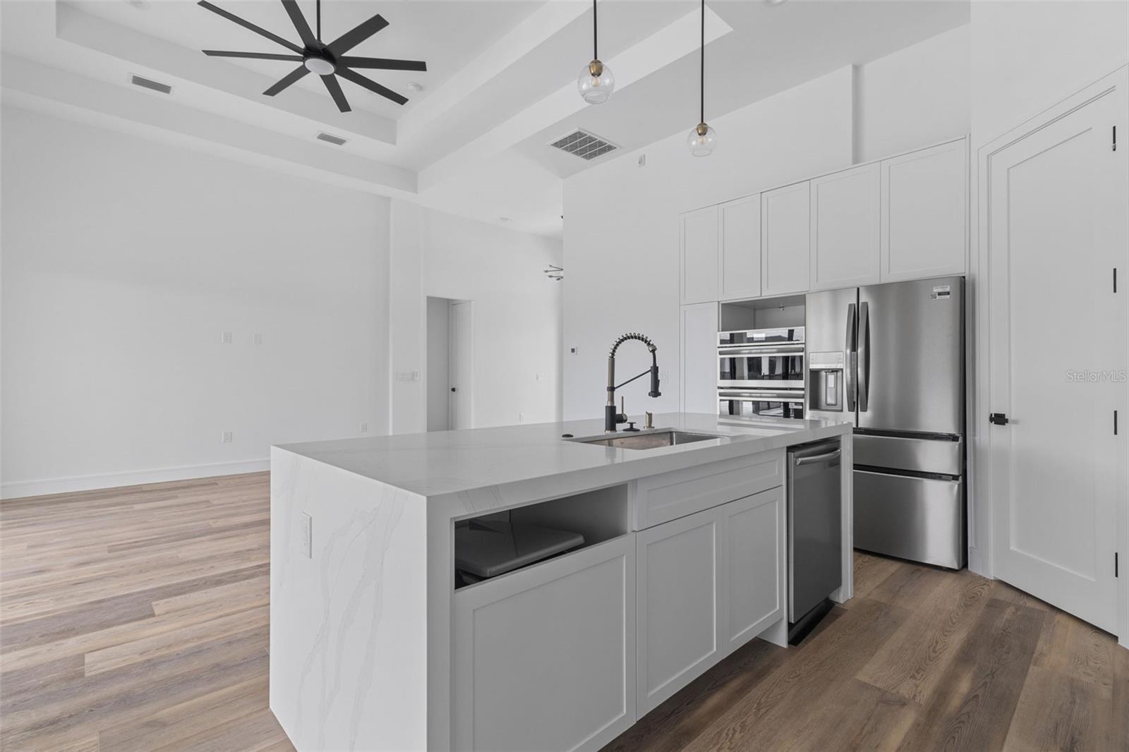 SOUTH GULF COVE - Residential