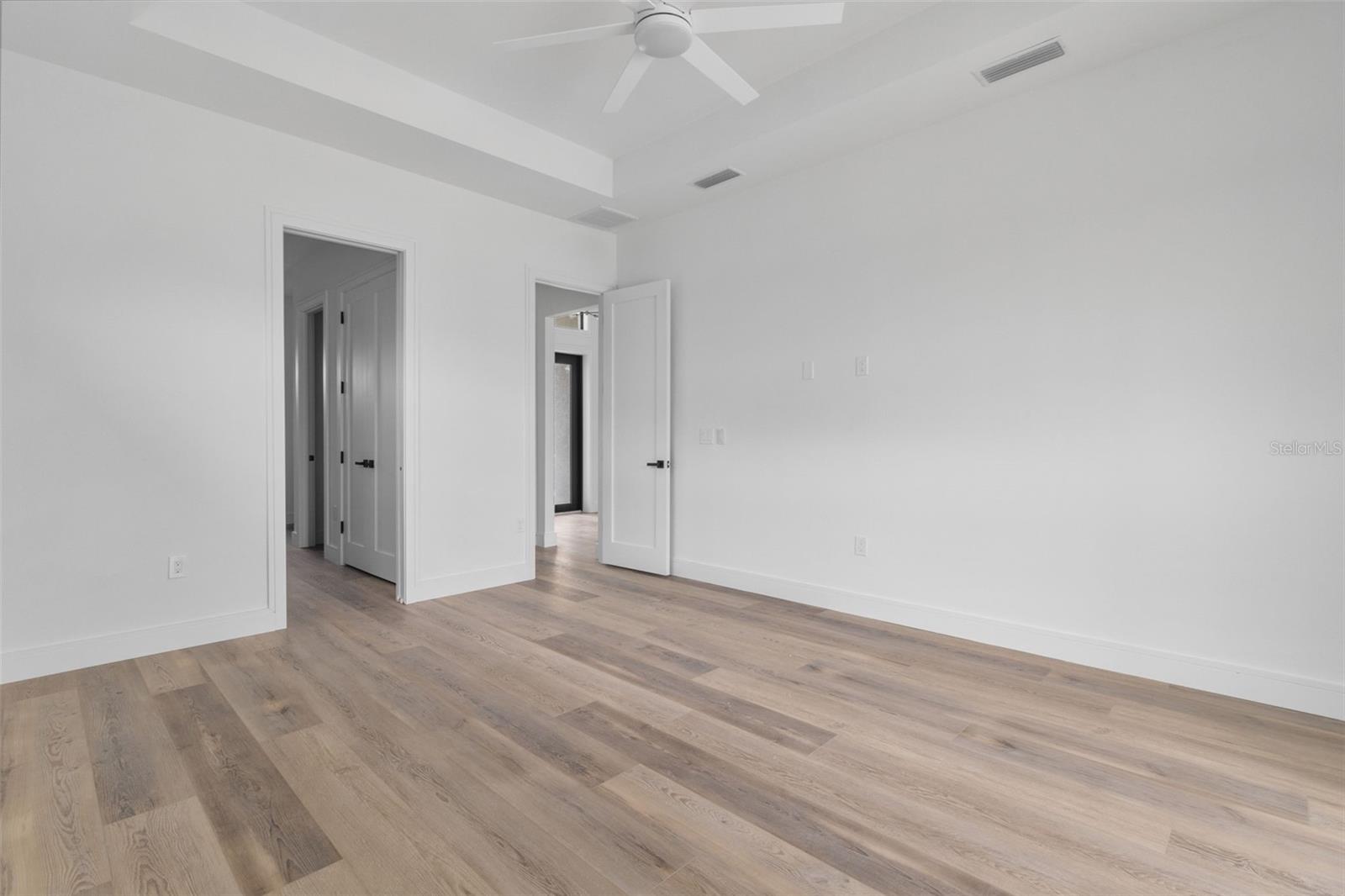 SOUTH GULF COVE - Residential