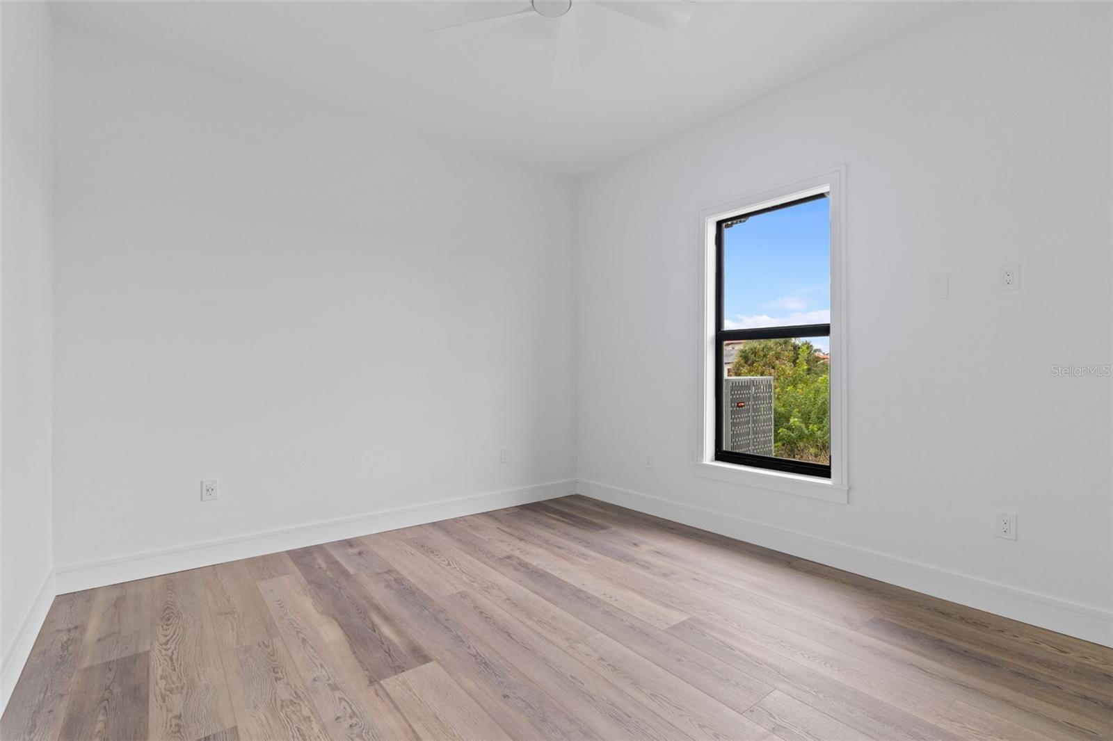SOUTH GULF COVE - Residential