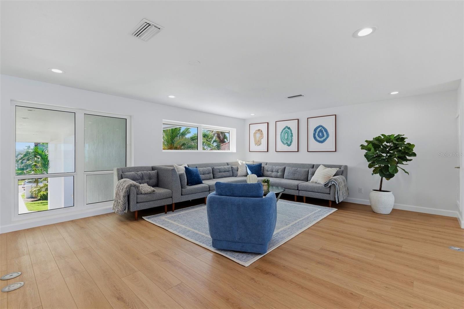 BELLEAIR BEACH UNIT 1 UNREC - Residential
