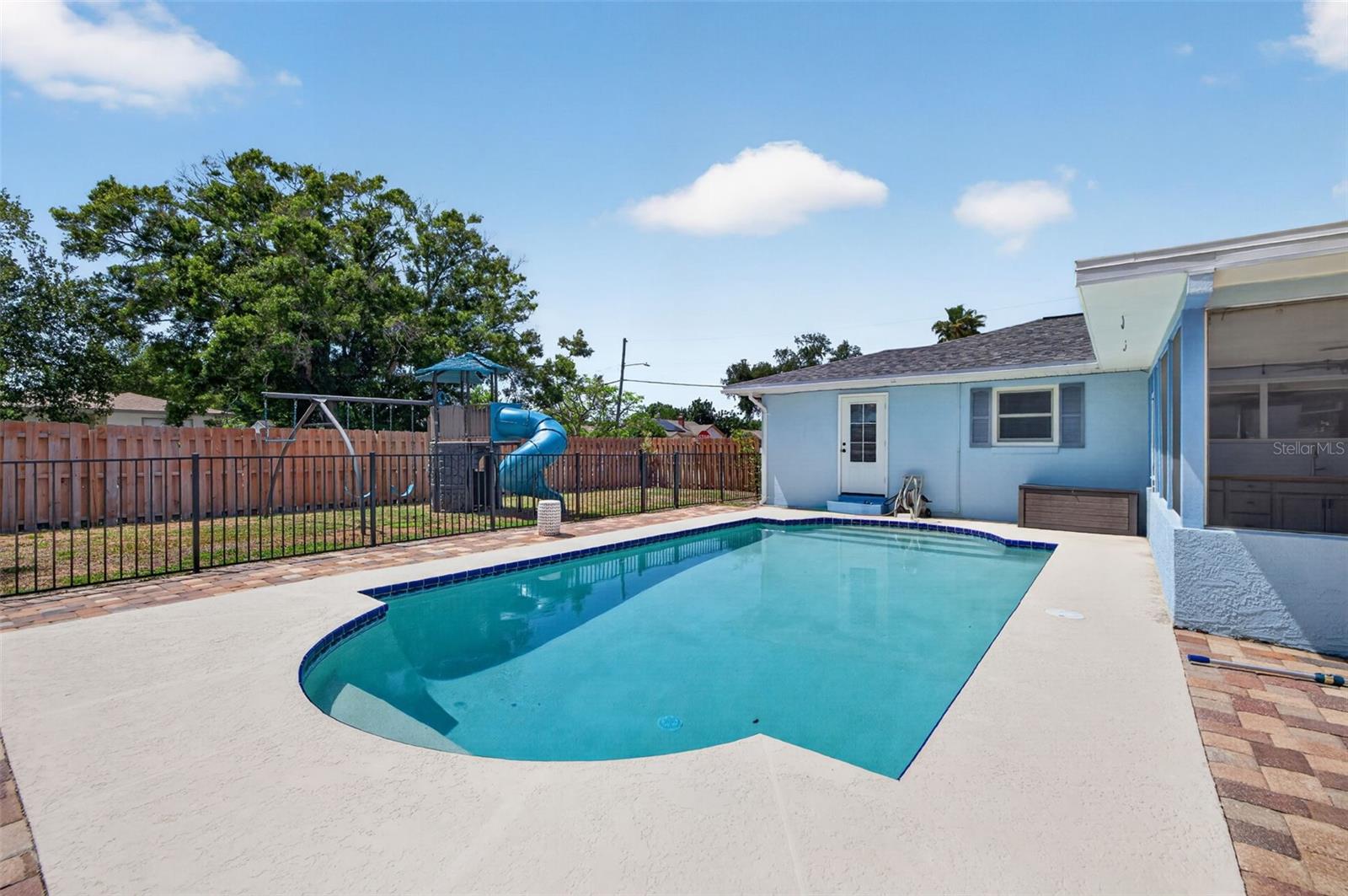 BEAUCLAIRE HIGHLANDS - Residential Lease