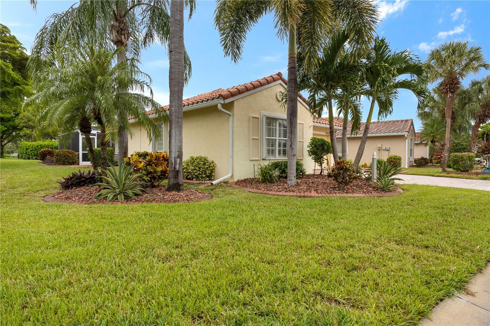 CASCADES/ESTERO PRCL A - Residential