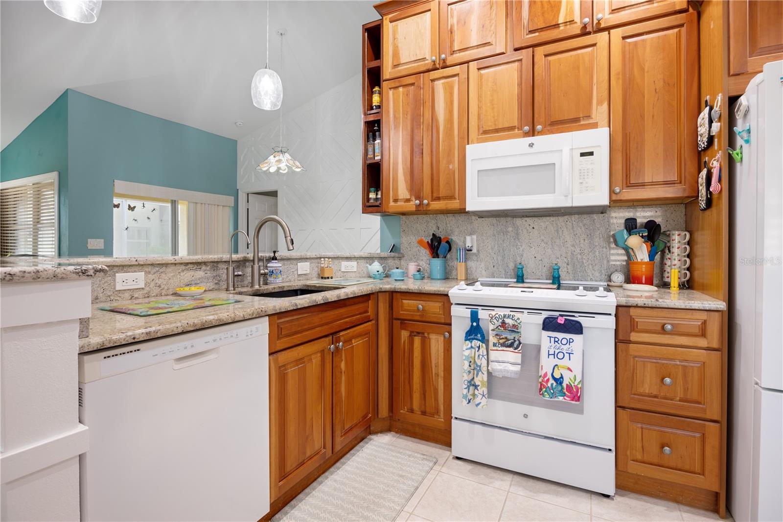 CASCADES/ESTERO PRCL A - Residential