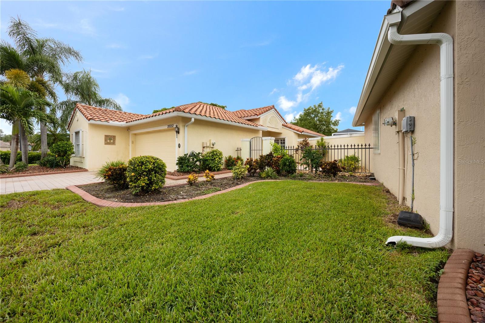 CASCADES/ESTERO PRCL A - Residential